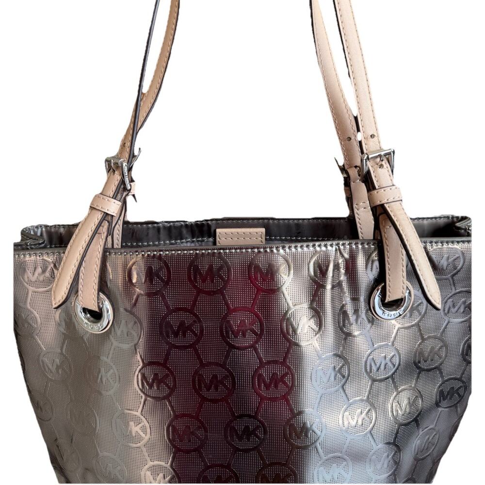 MIRROR SIGNATURE MICHAEL KORS HOBO TOTE METALLIC SILVER LEATHER ZIP BROWN TRIM